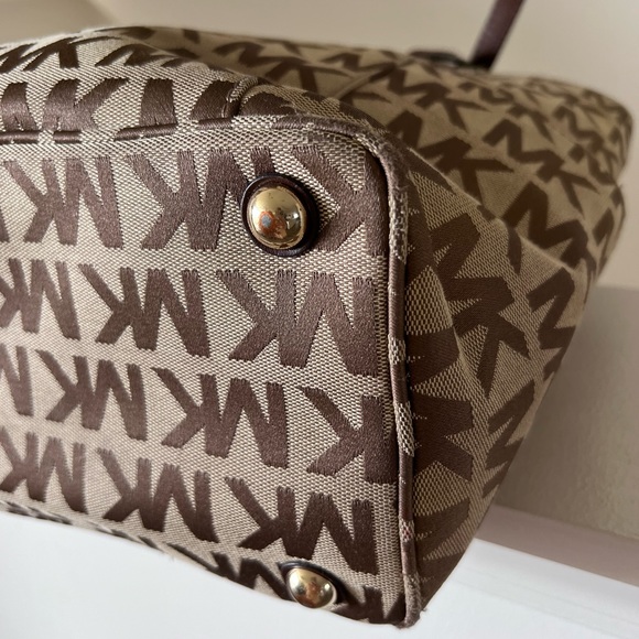 Michael Kors Jet Set Monogram Tote Brown leather straps - Picture 9 of 13